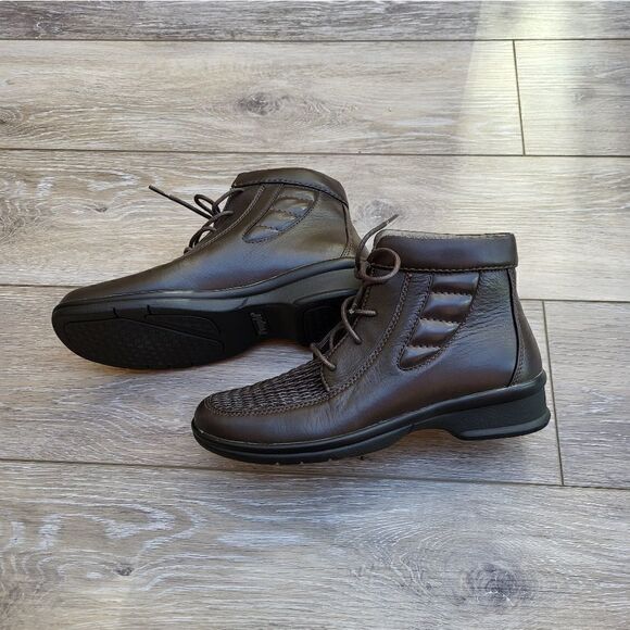 Women's Propet PEGGY Lace Up Boots BROWN 6 new without tags - Picture 8 of 8